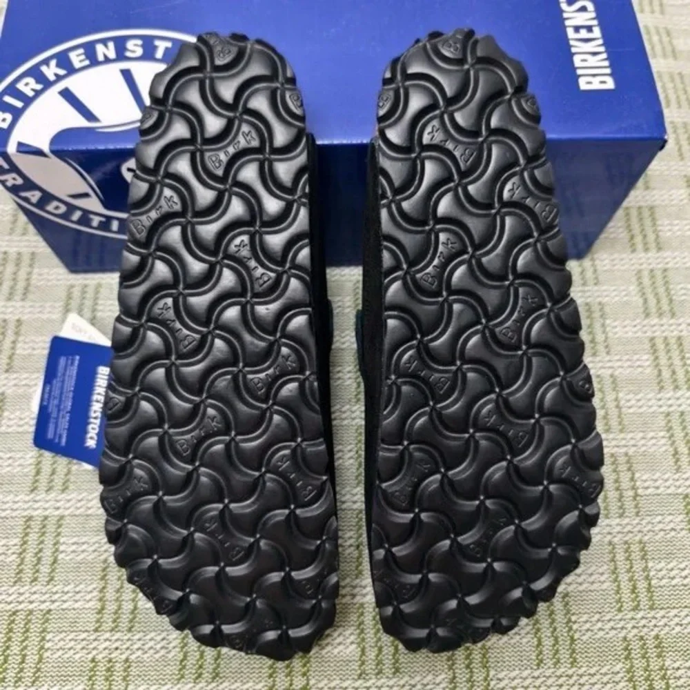 🎁Women's Birkenstock Boston Clogs - Black Suede, Narrow Fit